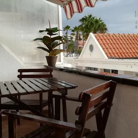 Colina Blanca Tenerife. アパート アデヘ