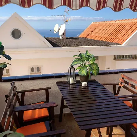Colina Blanca Tenerife. Apartamento *